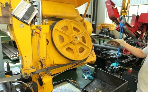 咸安金属带锯床的日常使用和保养注意事项！